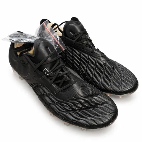 Under Armour Clone Mag Elite 3.0 FG in Black