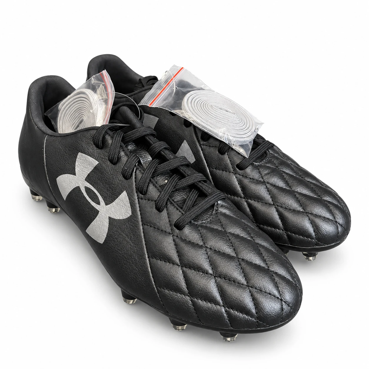 Under Armour 10 FG in Black/Silver